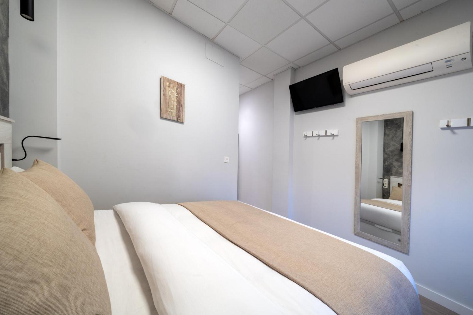 Apartamentos Aranda - Roble Аранда-де-Дуэро Экстерьер фото