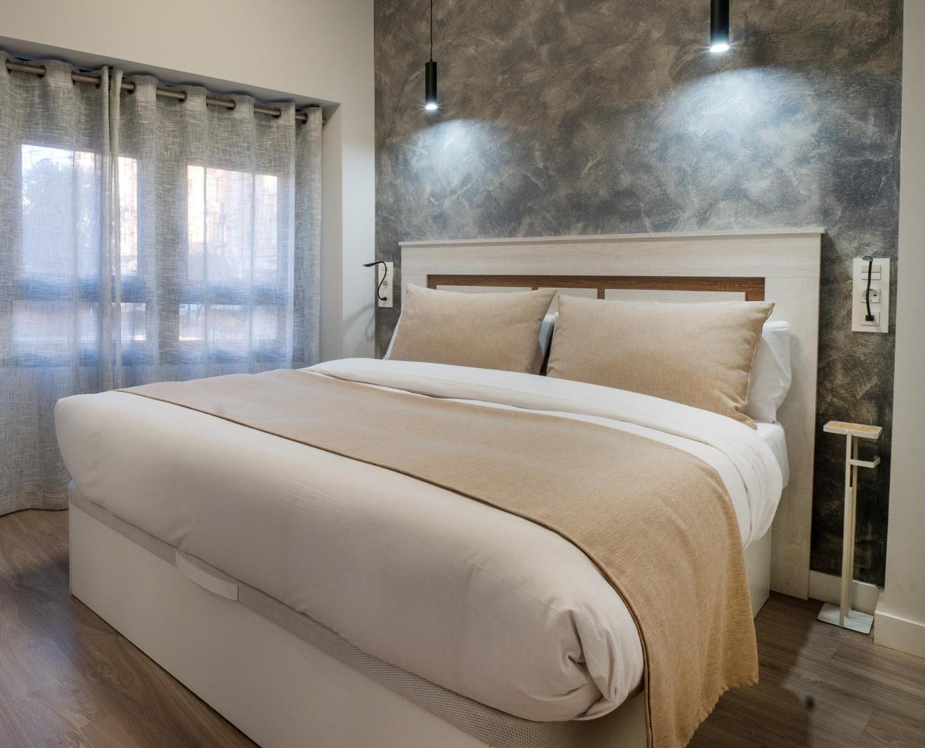 Apartamentos Aranda - Roble Аранда-де-Дуэро Экстерьер фото